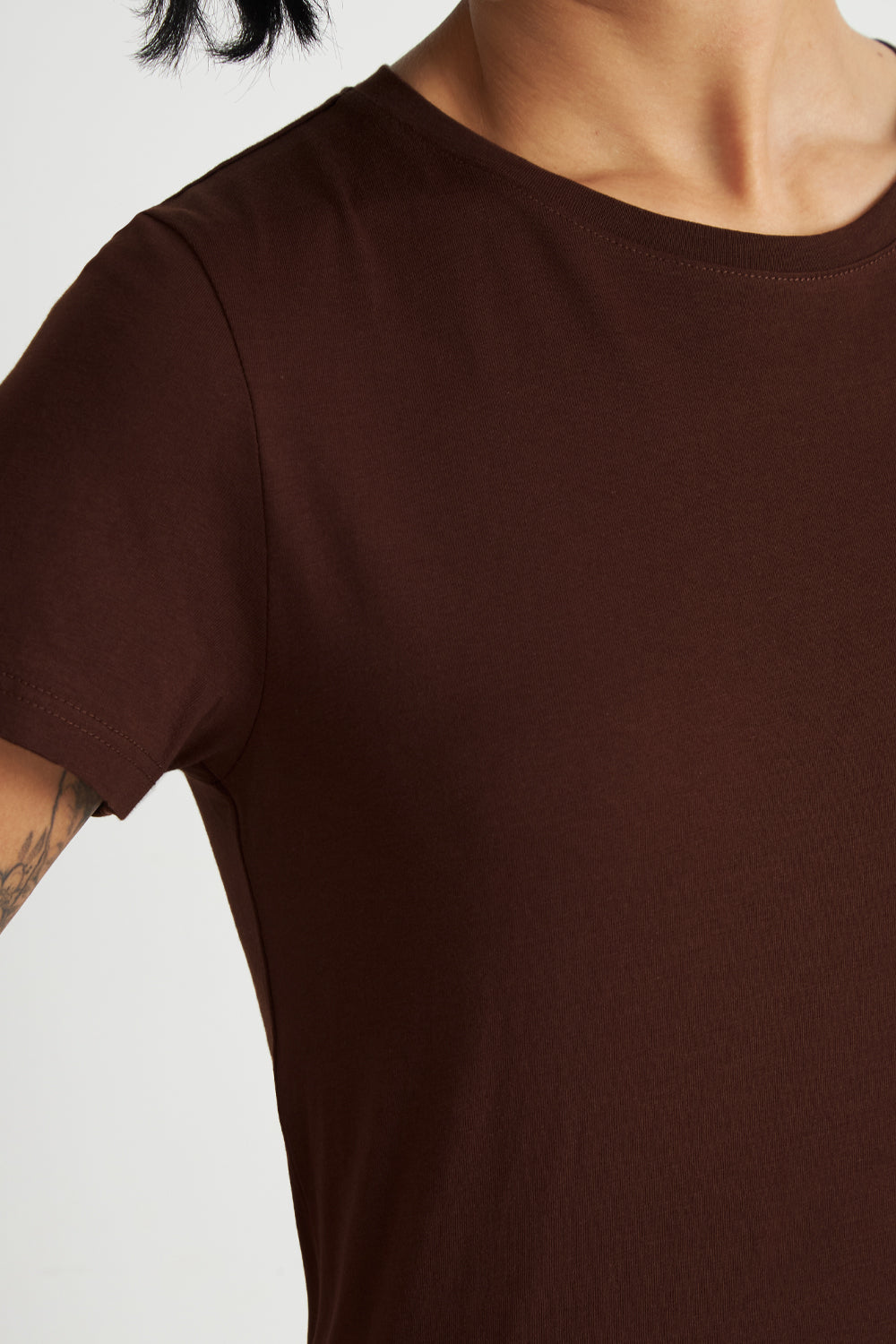 Polera Básica Cuello Redondo Café