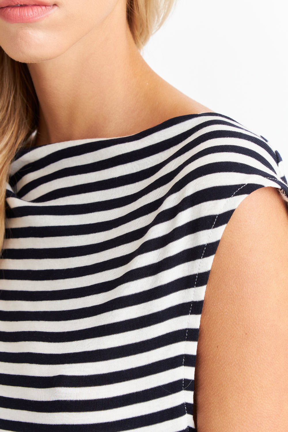 Polera Rayas Cuello Bote Blanco