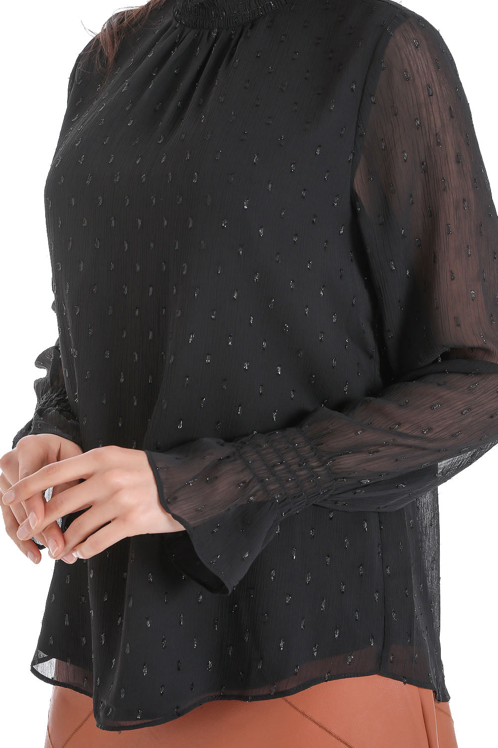 Blusa Puntos Semi Cuello Alto Negro