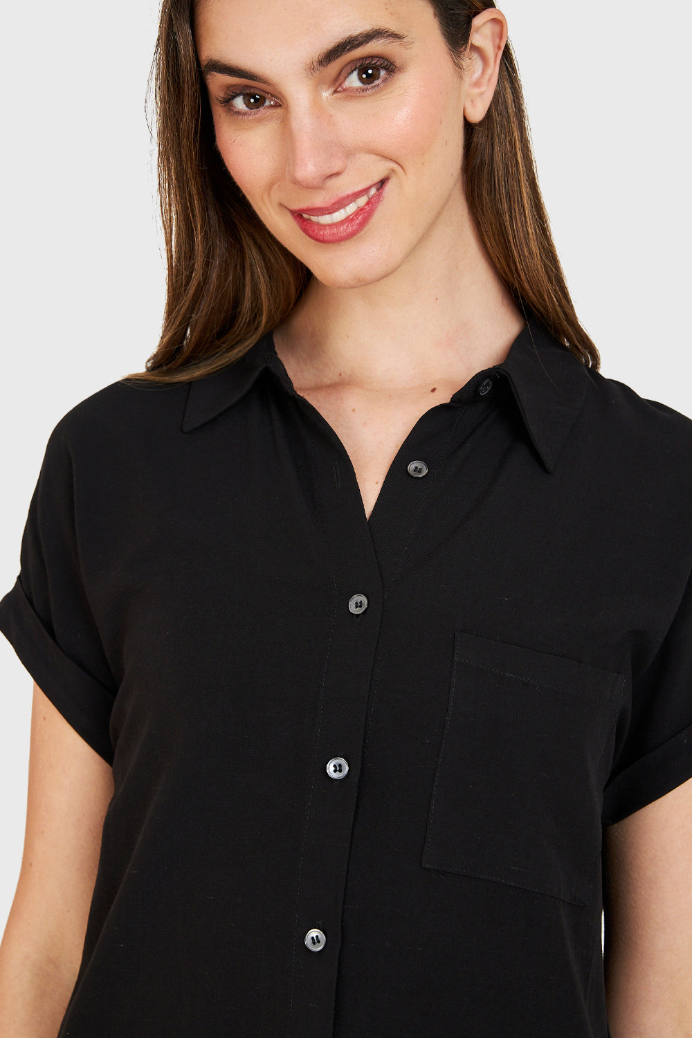 Camisa Manga Corta Con Dobladillo Negro