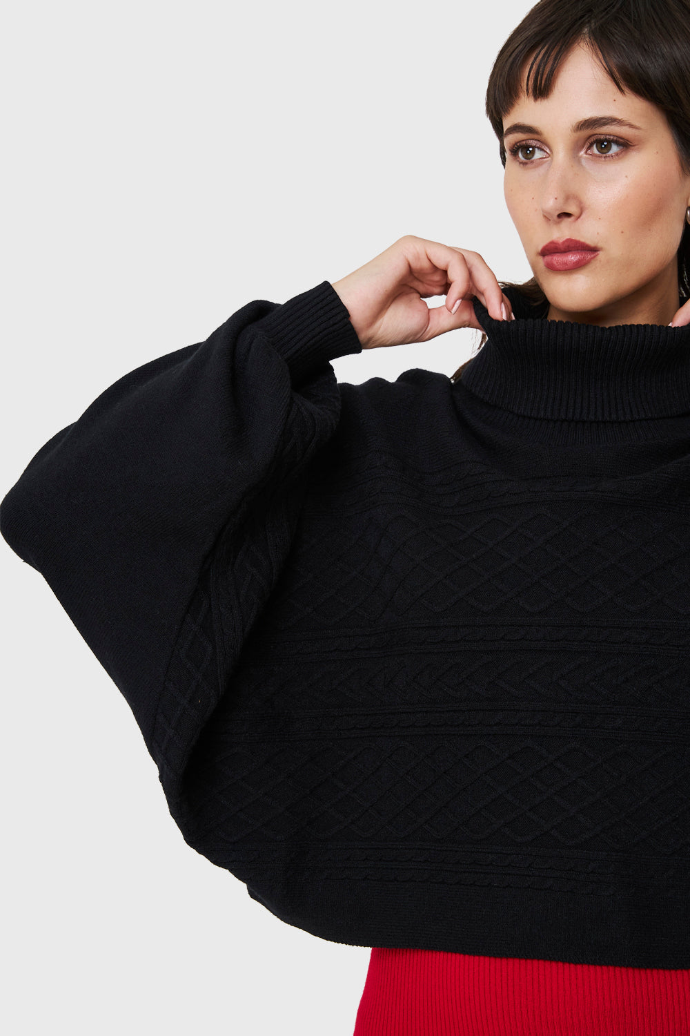 Sweater Crop Manga Murciélago Negro