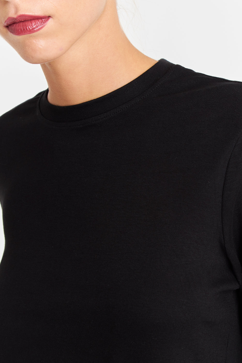 Polera Cuello Redondo Negro