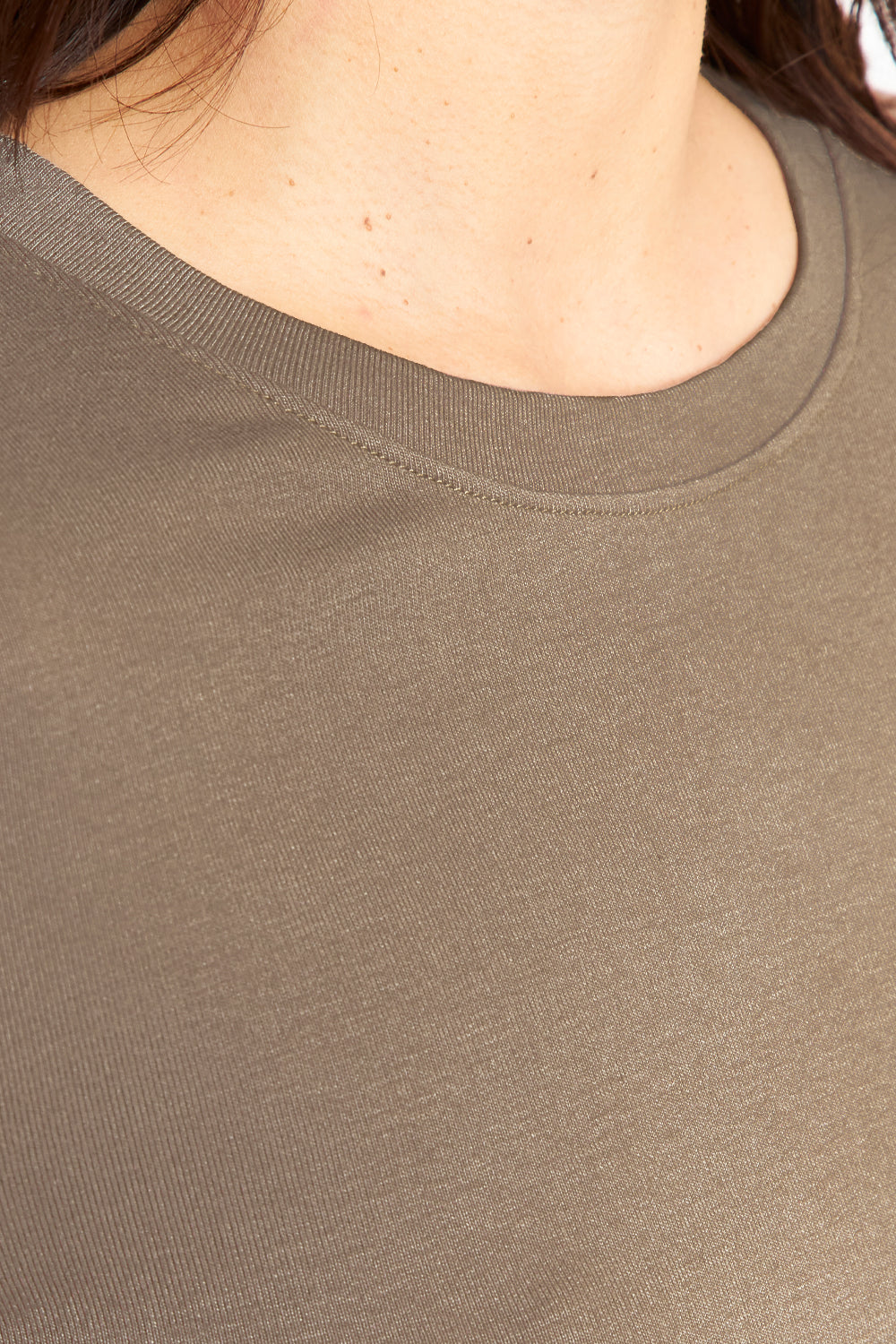 Polera Manga Larga Cuello Redondo Khaki