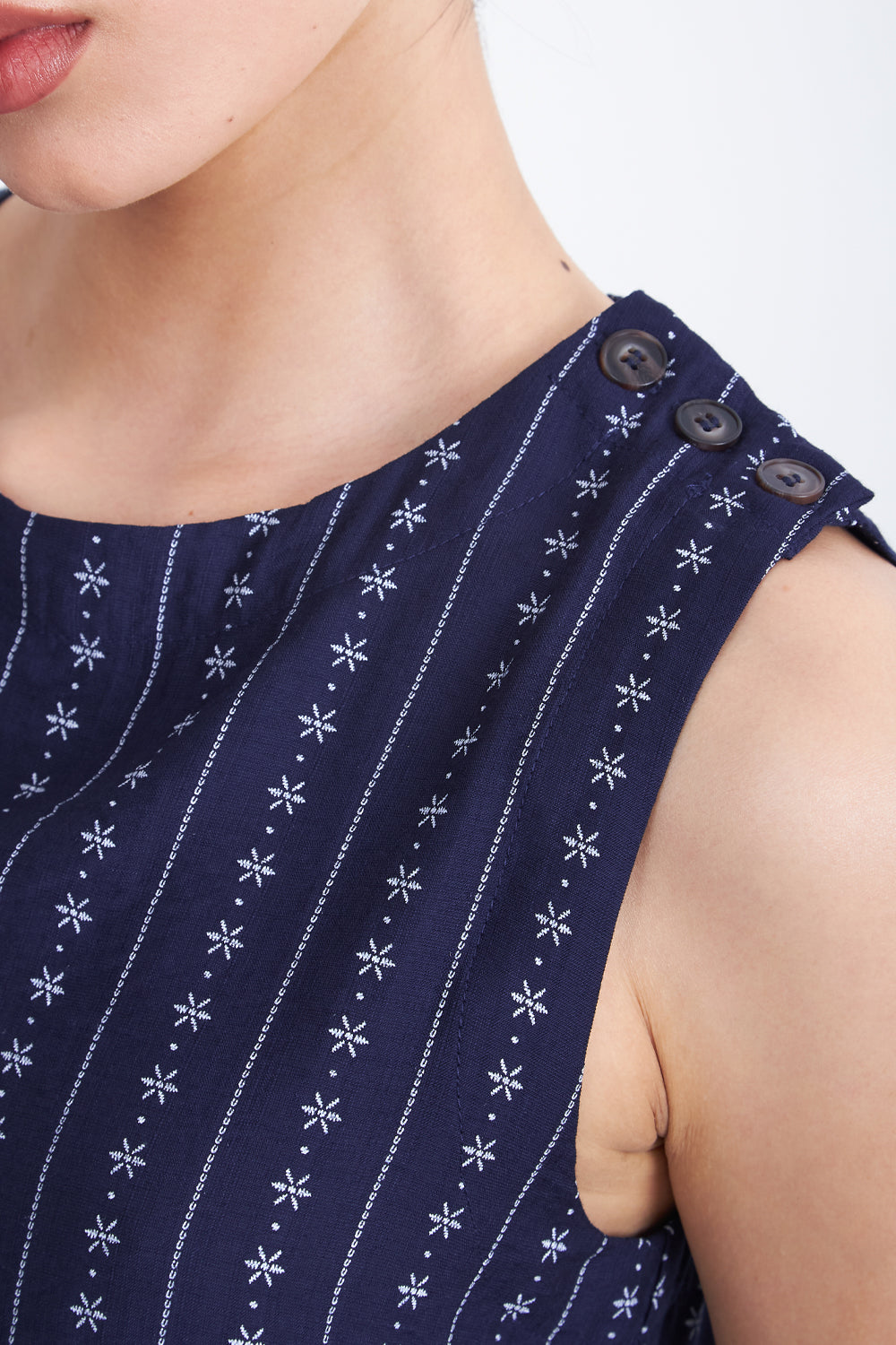 Top / Blusa Patrón Floral Azul Marino