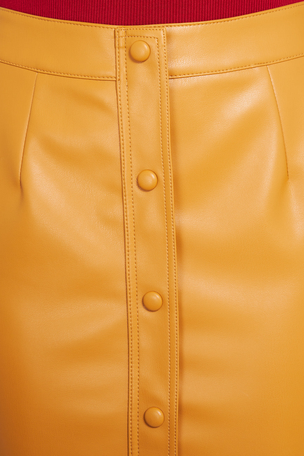 Mini Falda Ecocuero Botones Decorativos Mostaza