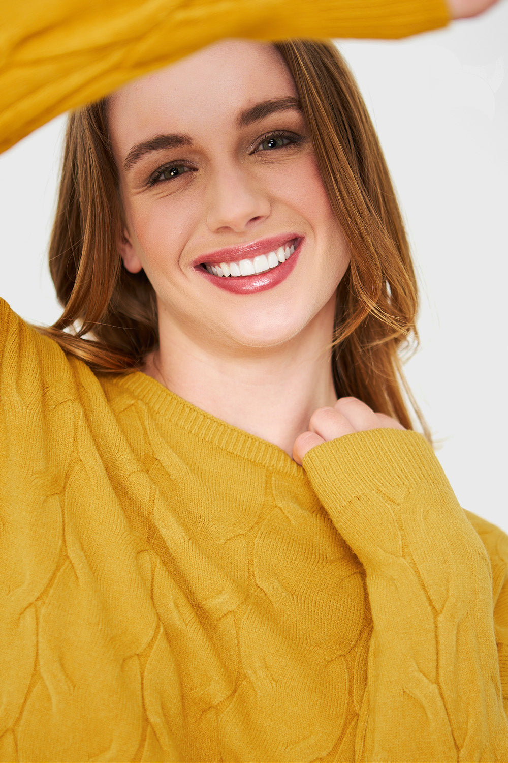 Sweater Patrón Trenzas Mostaza