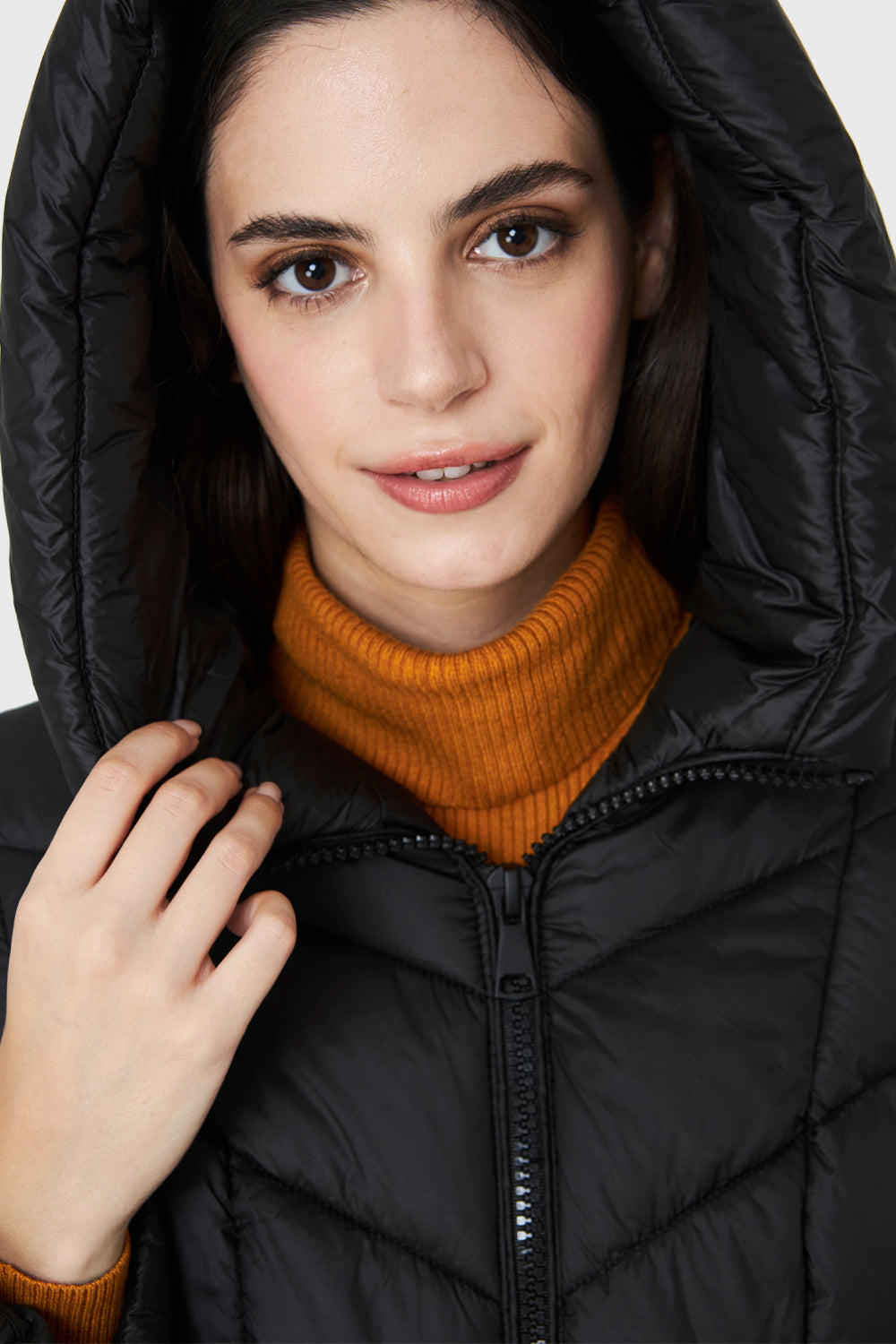 Parka Corta Gorro Negro