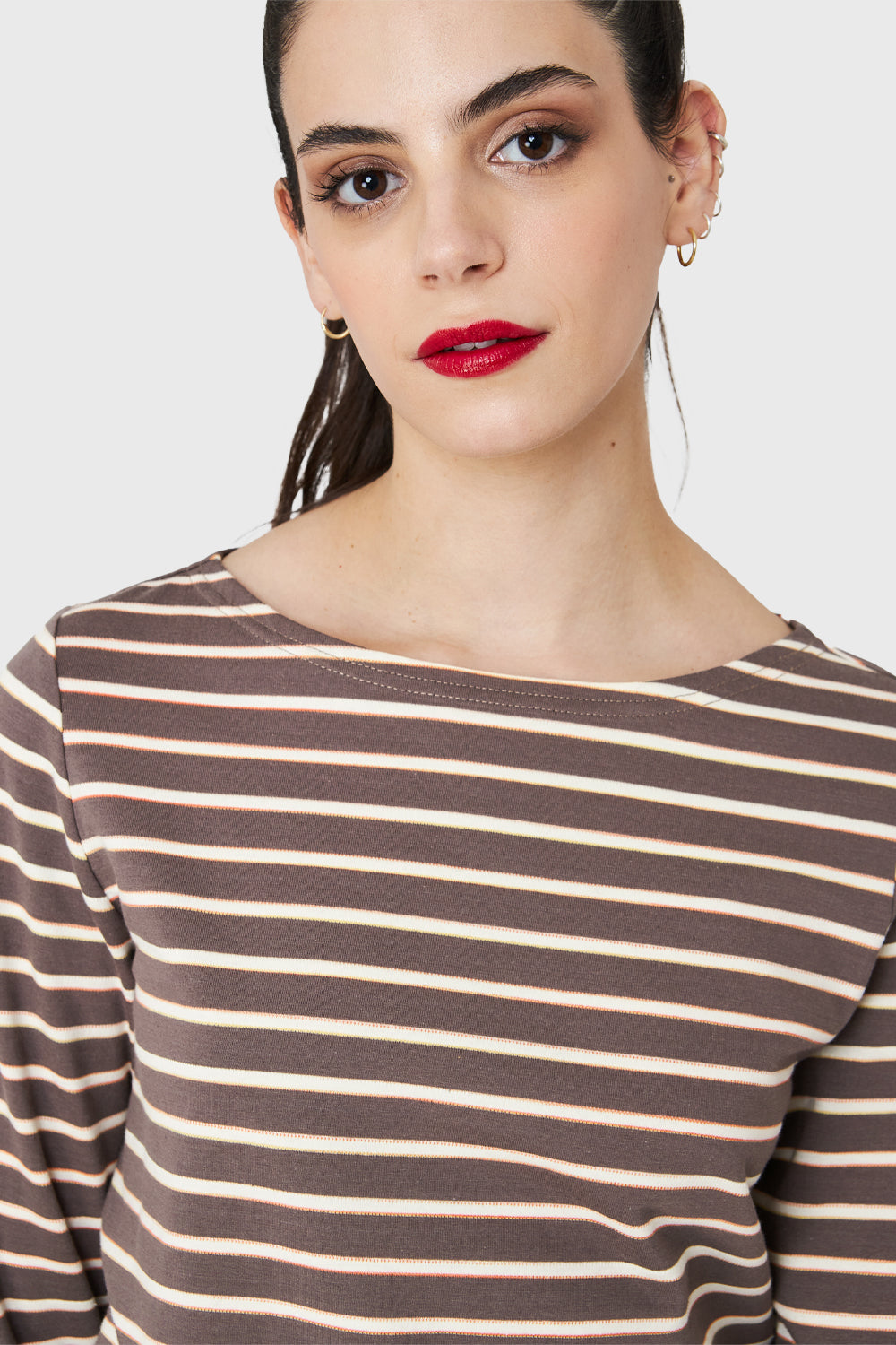 Polera Rayas Marinera Tajos Café/Blanco