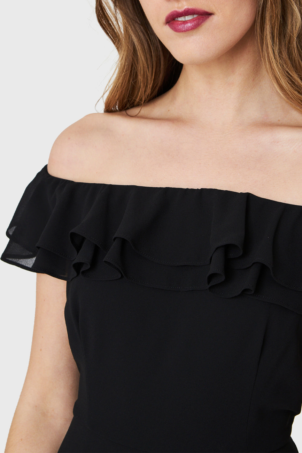 Vestido Escote Vuelo Negro