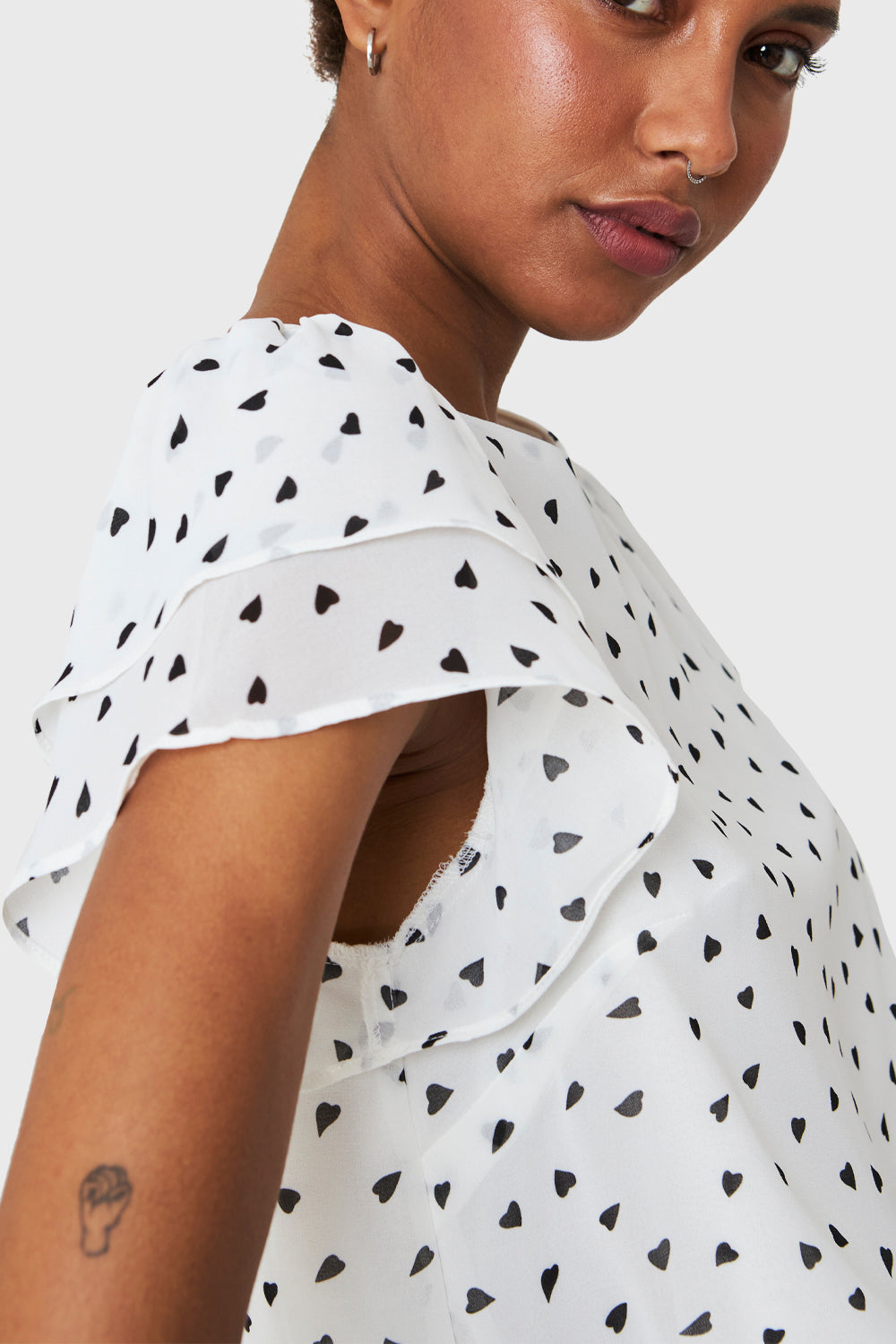 Blusa Print Corazones Blanco/Negro