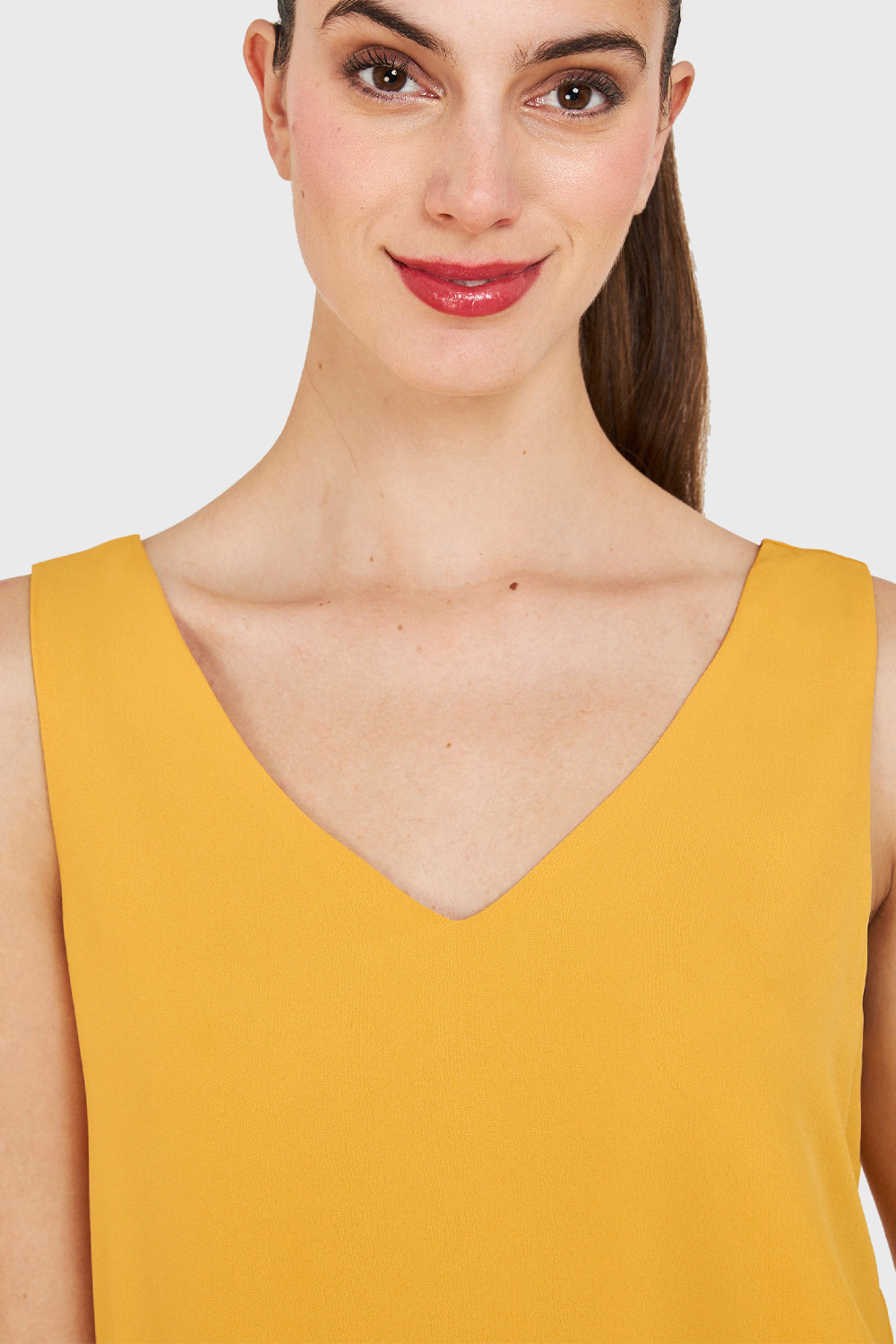 Blusa Básica Sin Mangas Amarillo