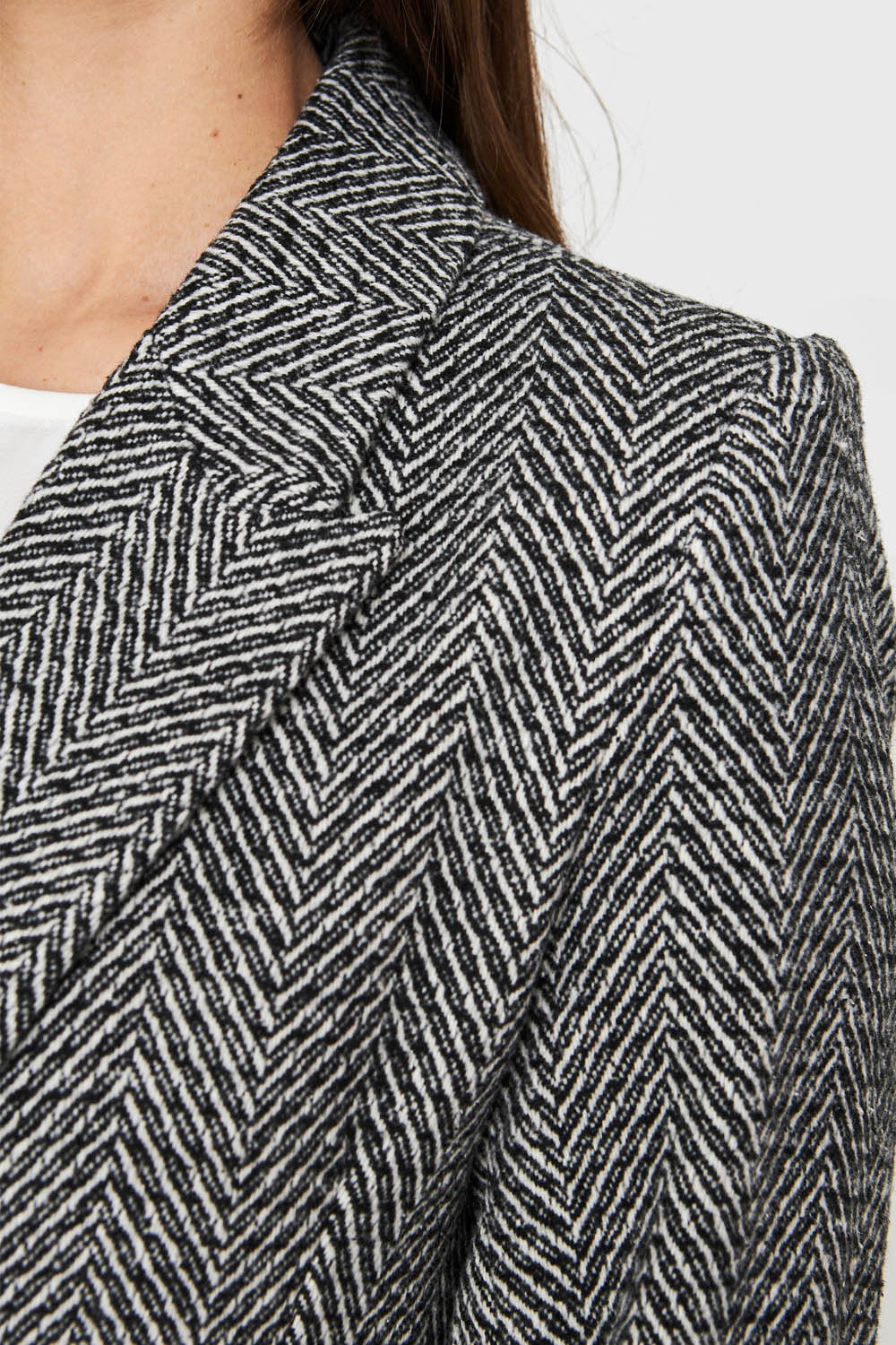 Abrigo Cruzado Patrón Espiga Negro