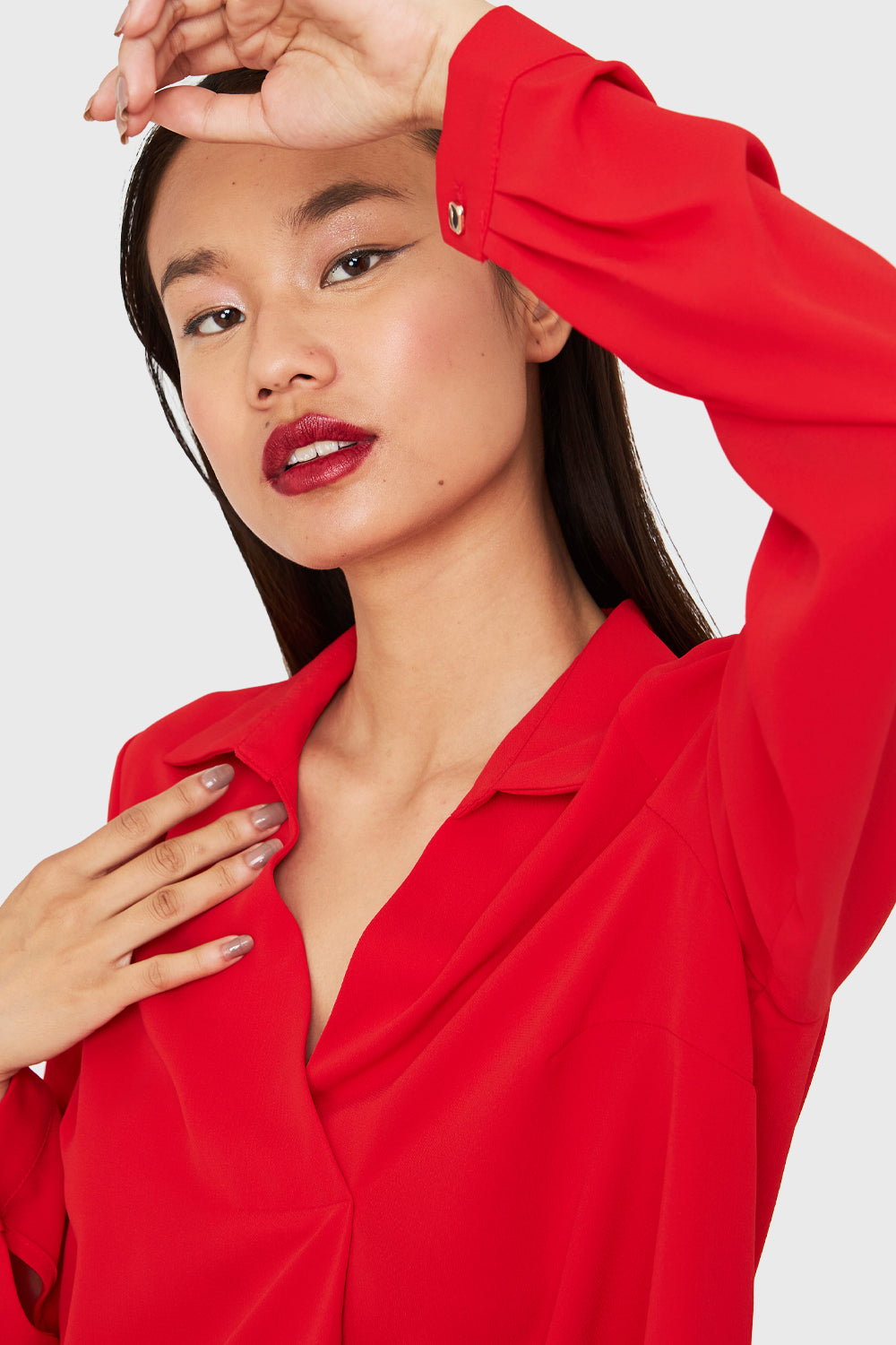 Blusa Cuello Camisero Escote V Rojo