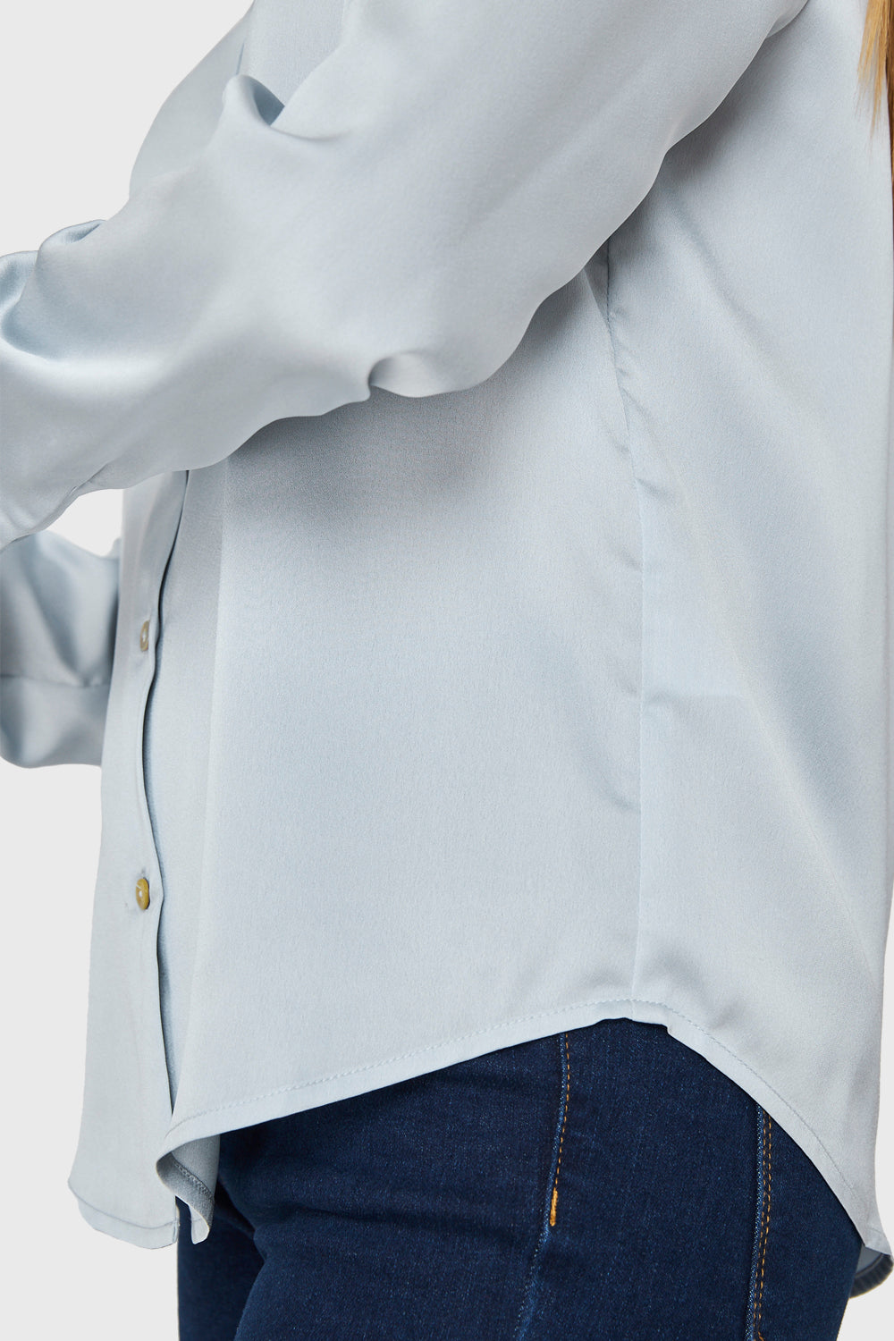 Blusa Camisera Tipo Satín Celeste