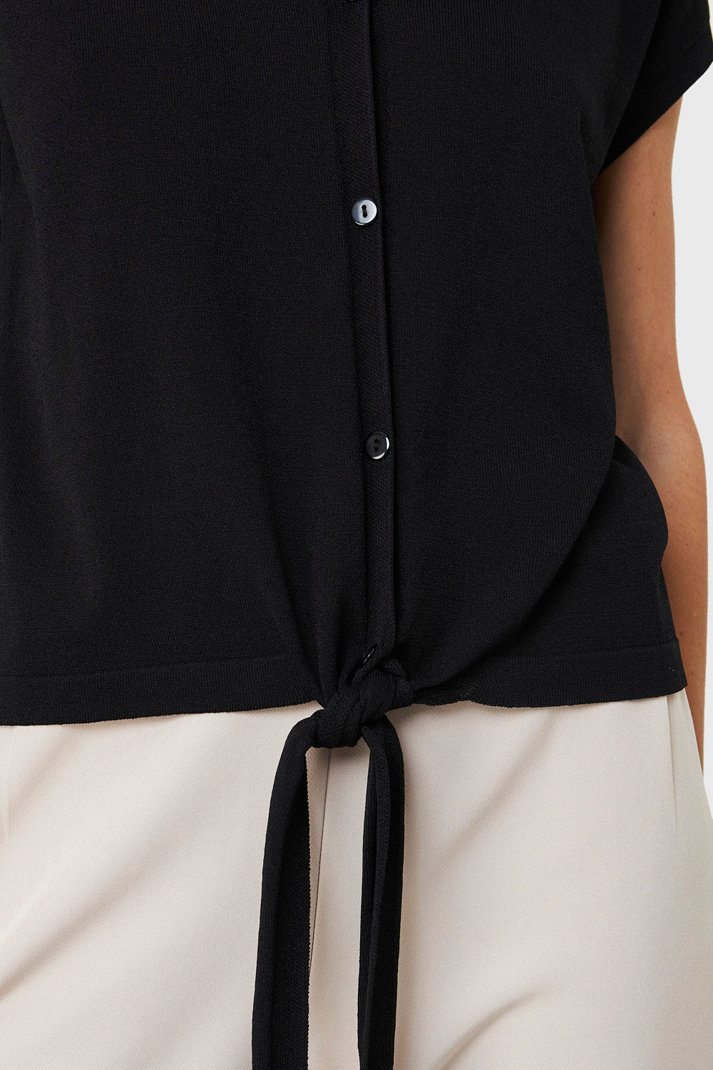 Polera Abotonada Nudo Negro