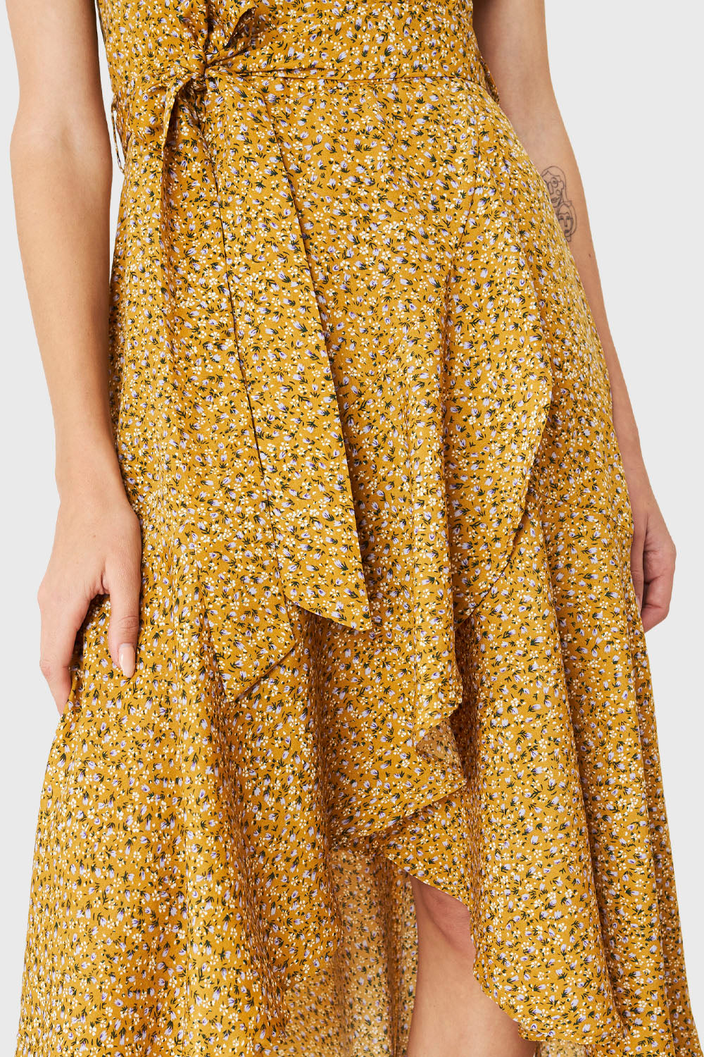 Vestido Asimétrico Ditsy Floral Mostaza