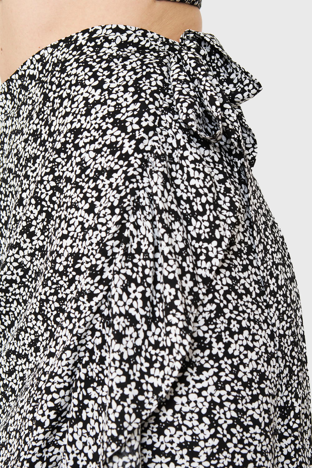 Falda Floreada Negro