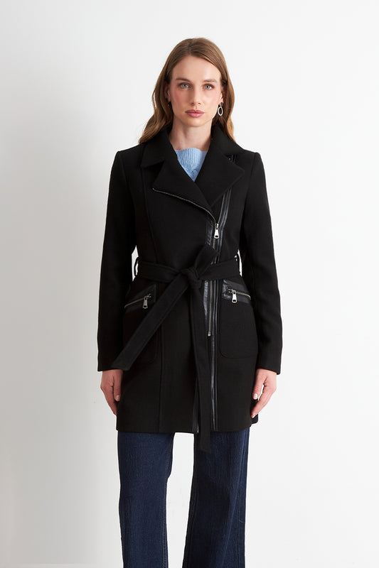 Chaqueta de Paño con Cinturón Negro