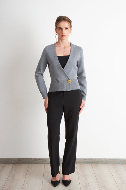 Cárdigan Cruzado con Botón Gris