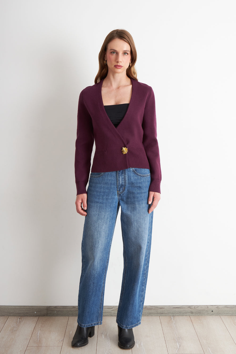 Cárdigan Cruzado con Botón Dorado Morado