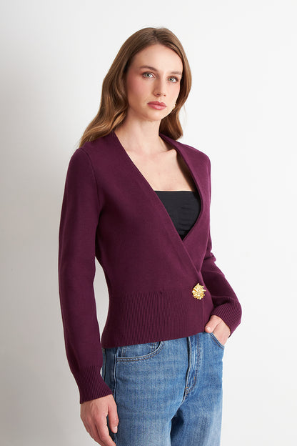 Cárdigan Cruzado con Botón Dorado Morado