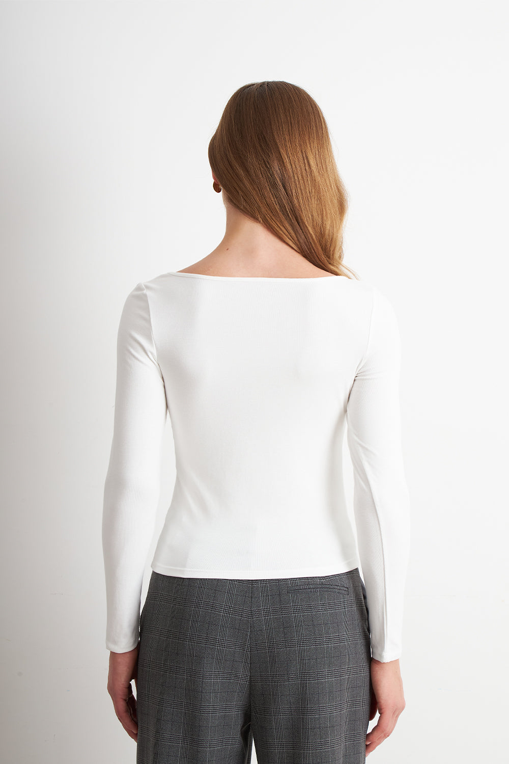 Polera Manga Larga Cuello Bote Blanco