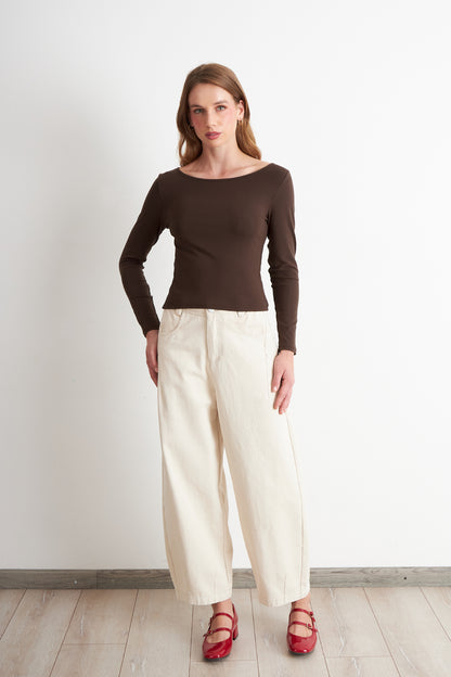 Polera Manga Larga Cuello Bote Café