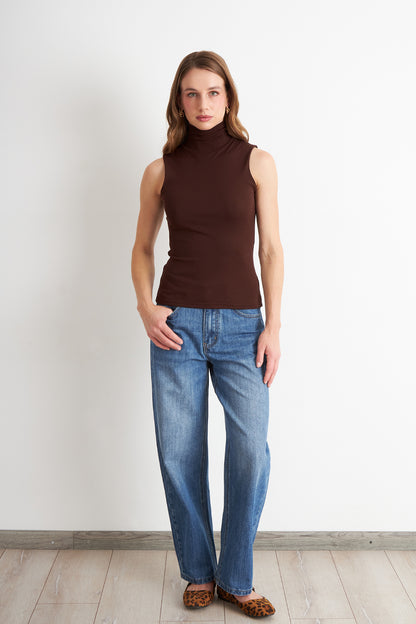 Polera Malla Cuello Alto Café