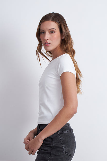 Polera Manga Corta Cuello Bote Blanco
