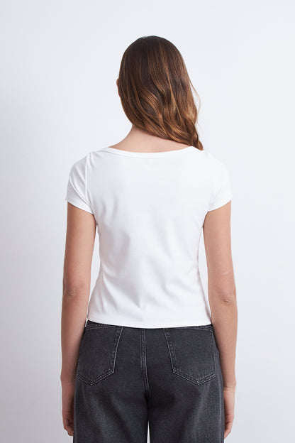 Polera Manga Corta Cuello Bote Blanco