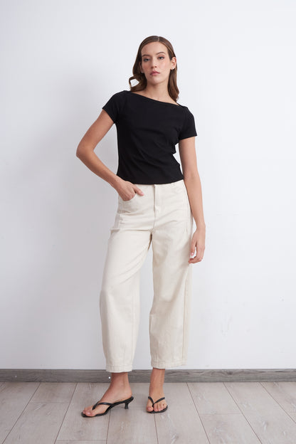 Polera Manga Corta Cuello Bote Negro