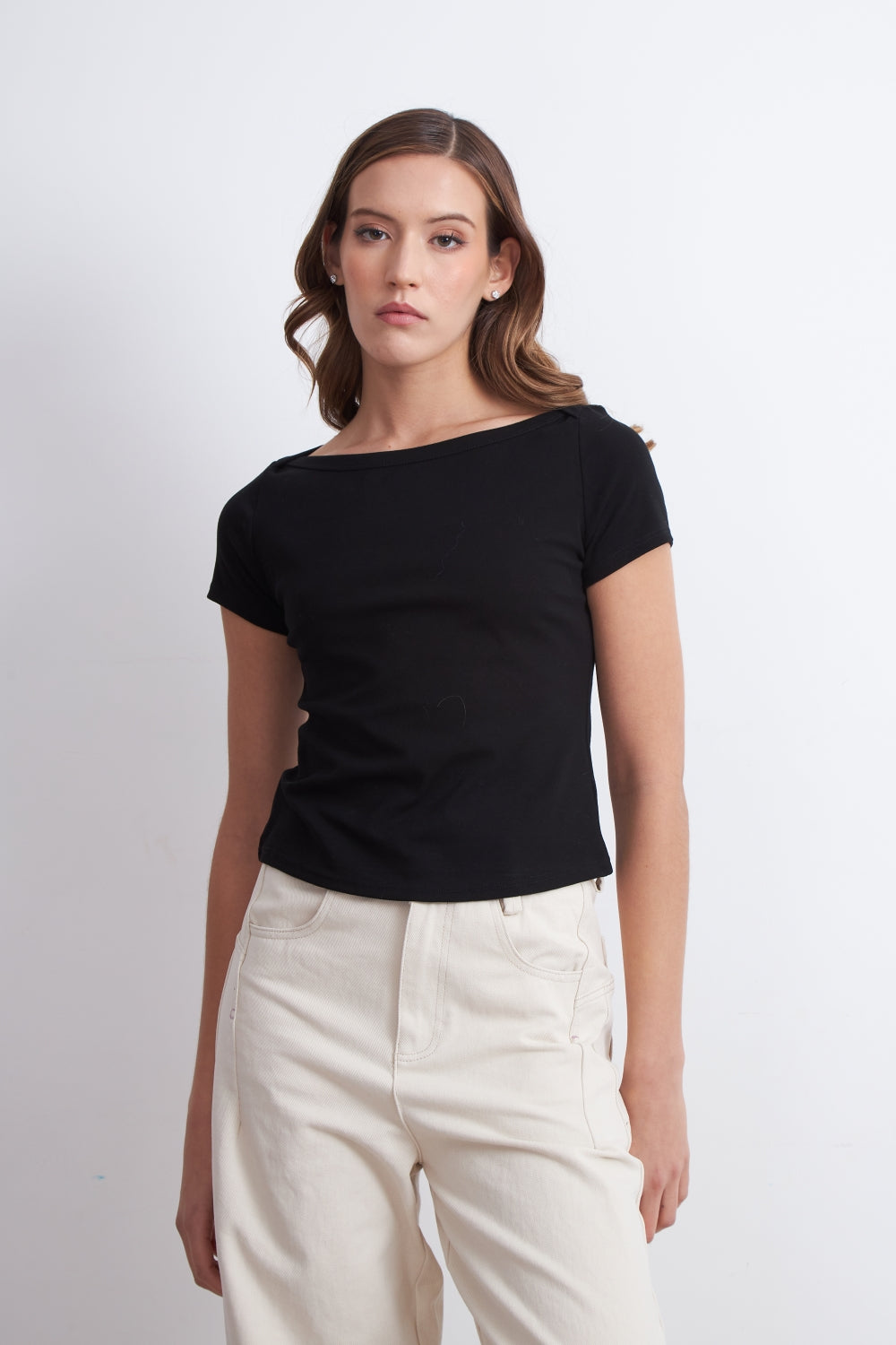 Polera Manga Corta Cuello Bote Negro