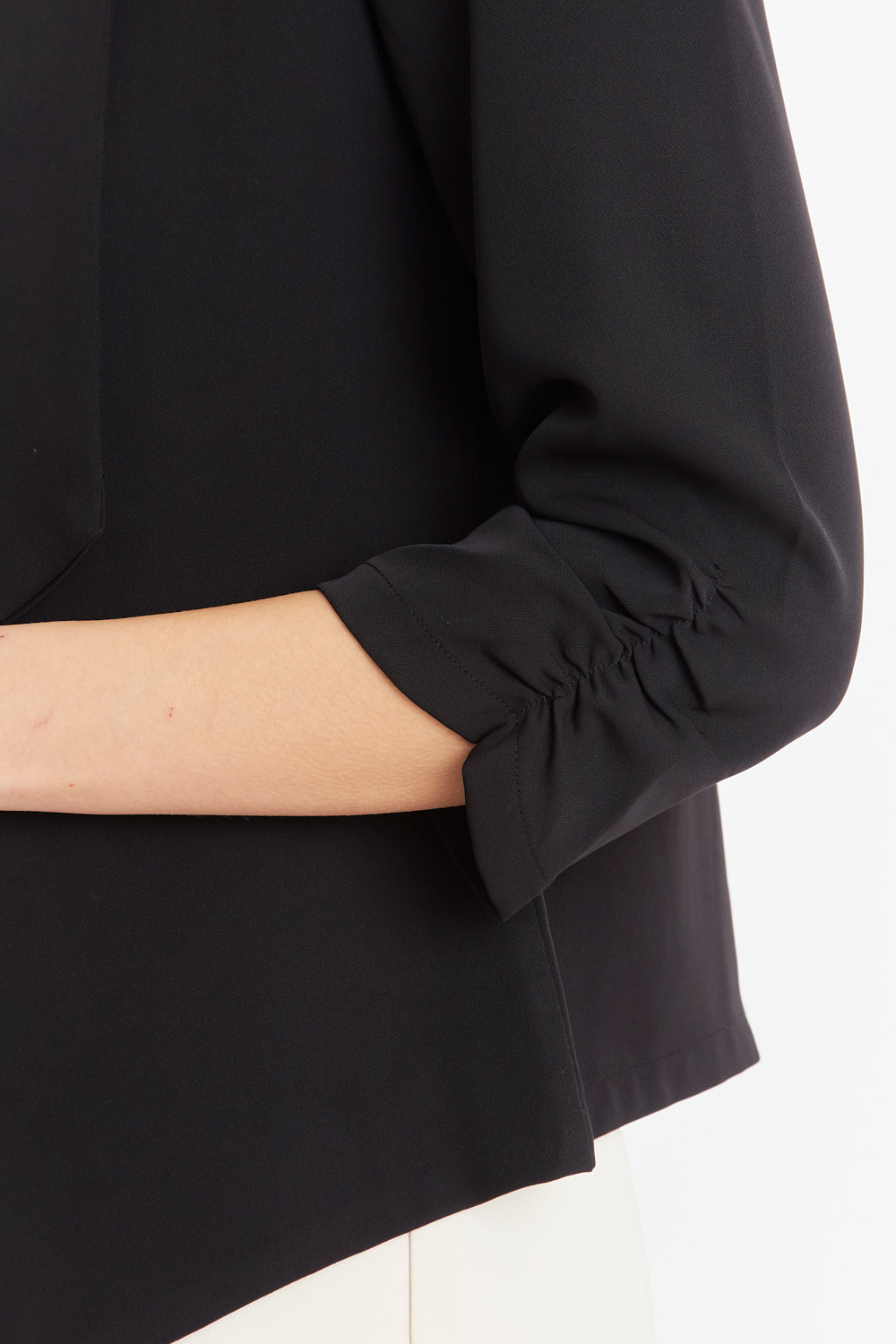 Blazer Manga Detalle Drapeado Negro