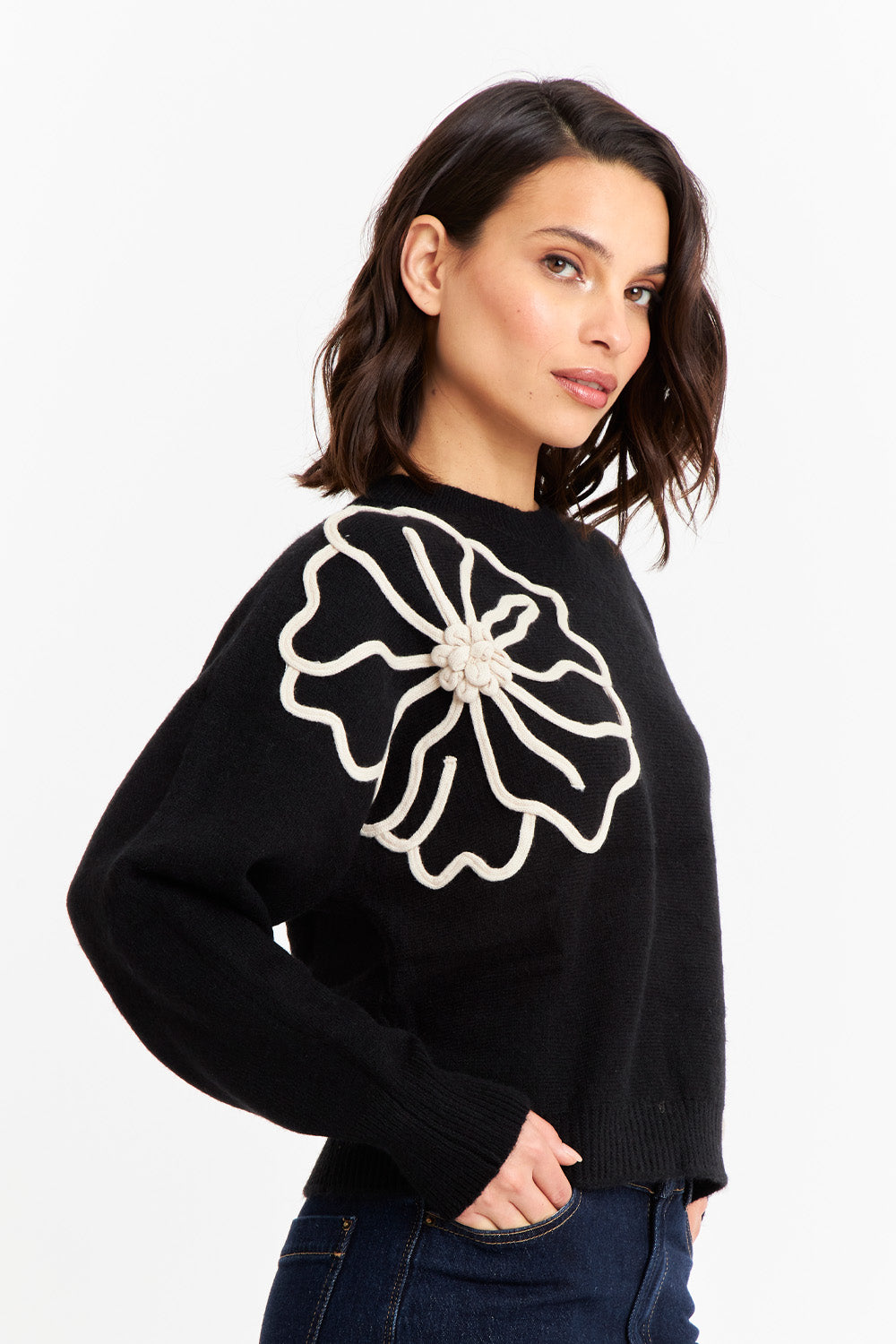 Sweater Diseño Flores Negro