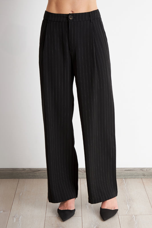 Pantalón de Pierna Recta Raya Diplomática Negro