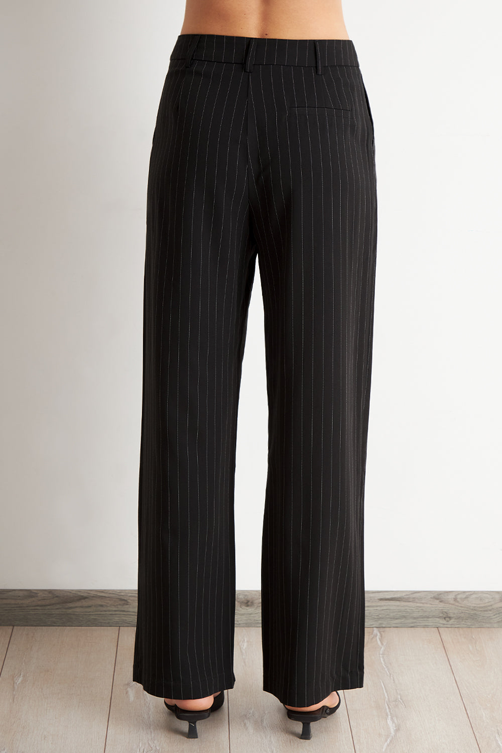 Pantalón de Pierna Recta Raya Diplomática Negro