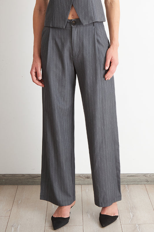 Pantalón de Pierna Recta Raya Diplomática Gris