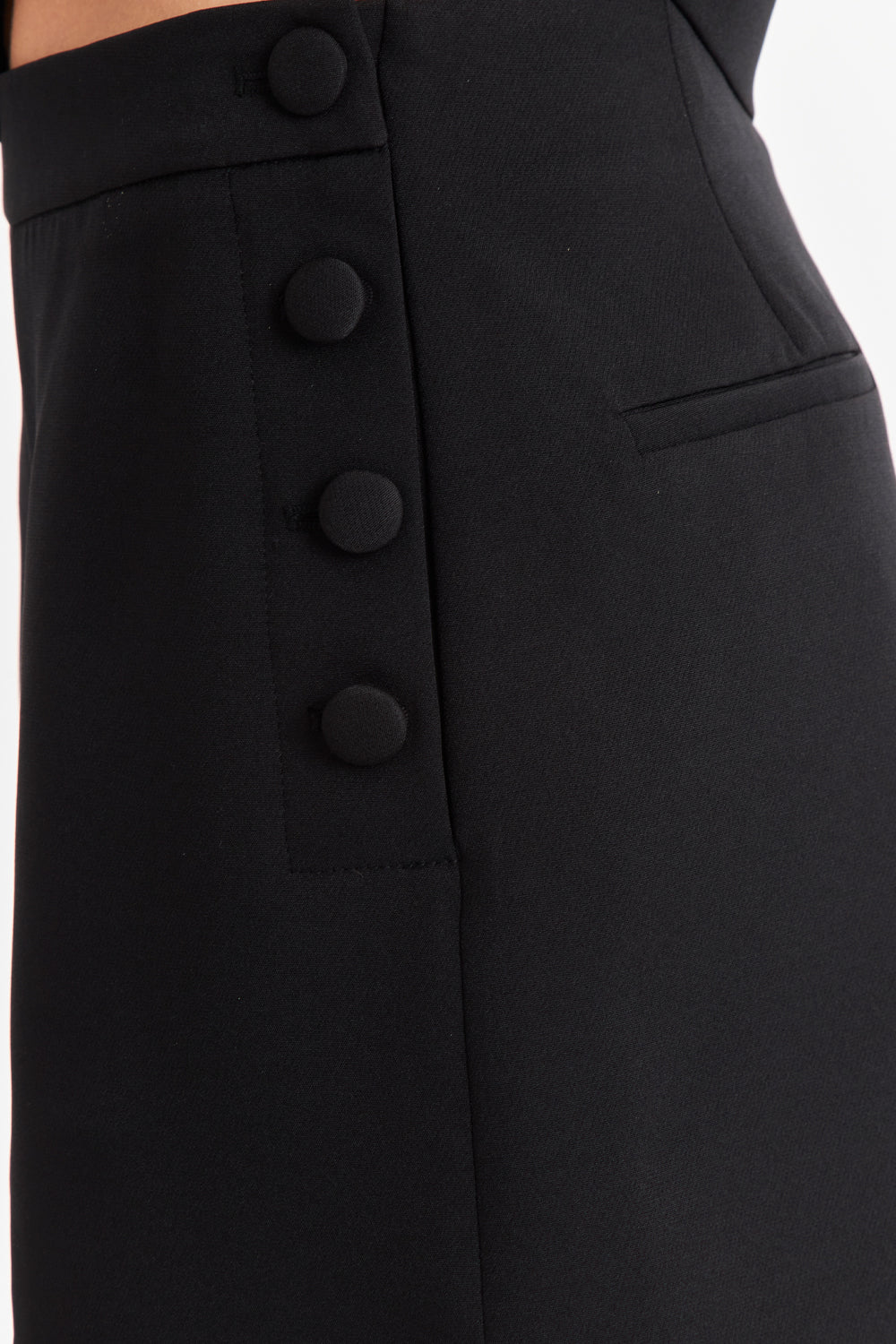 Short con Botones Delanteros Negro