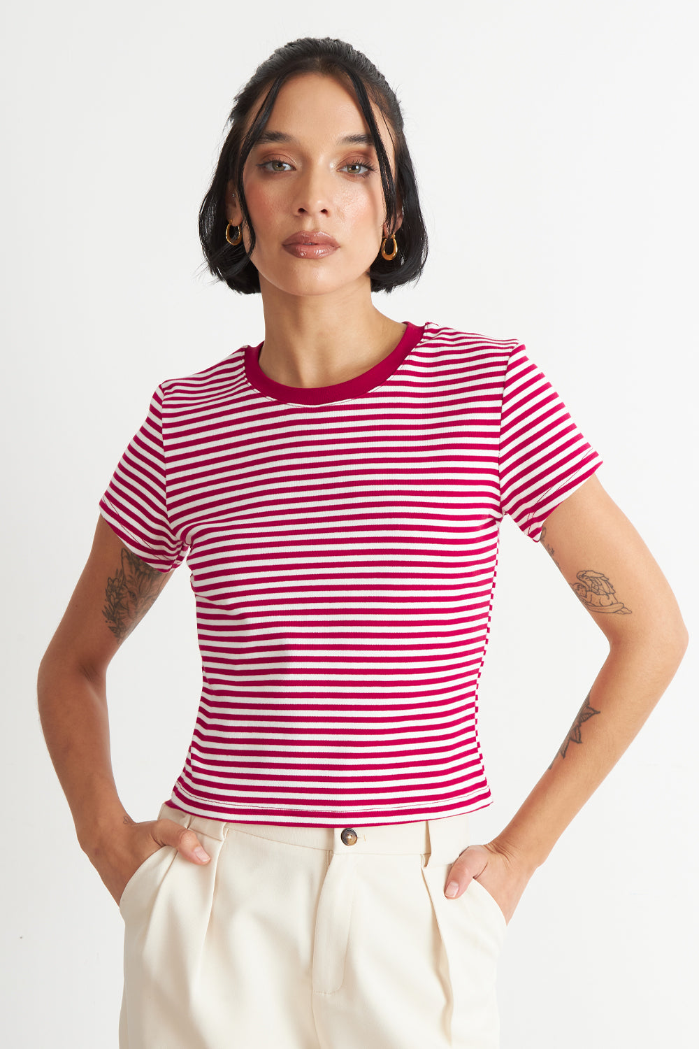 Polera Básica Cuello Redondo Líneas Rojo