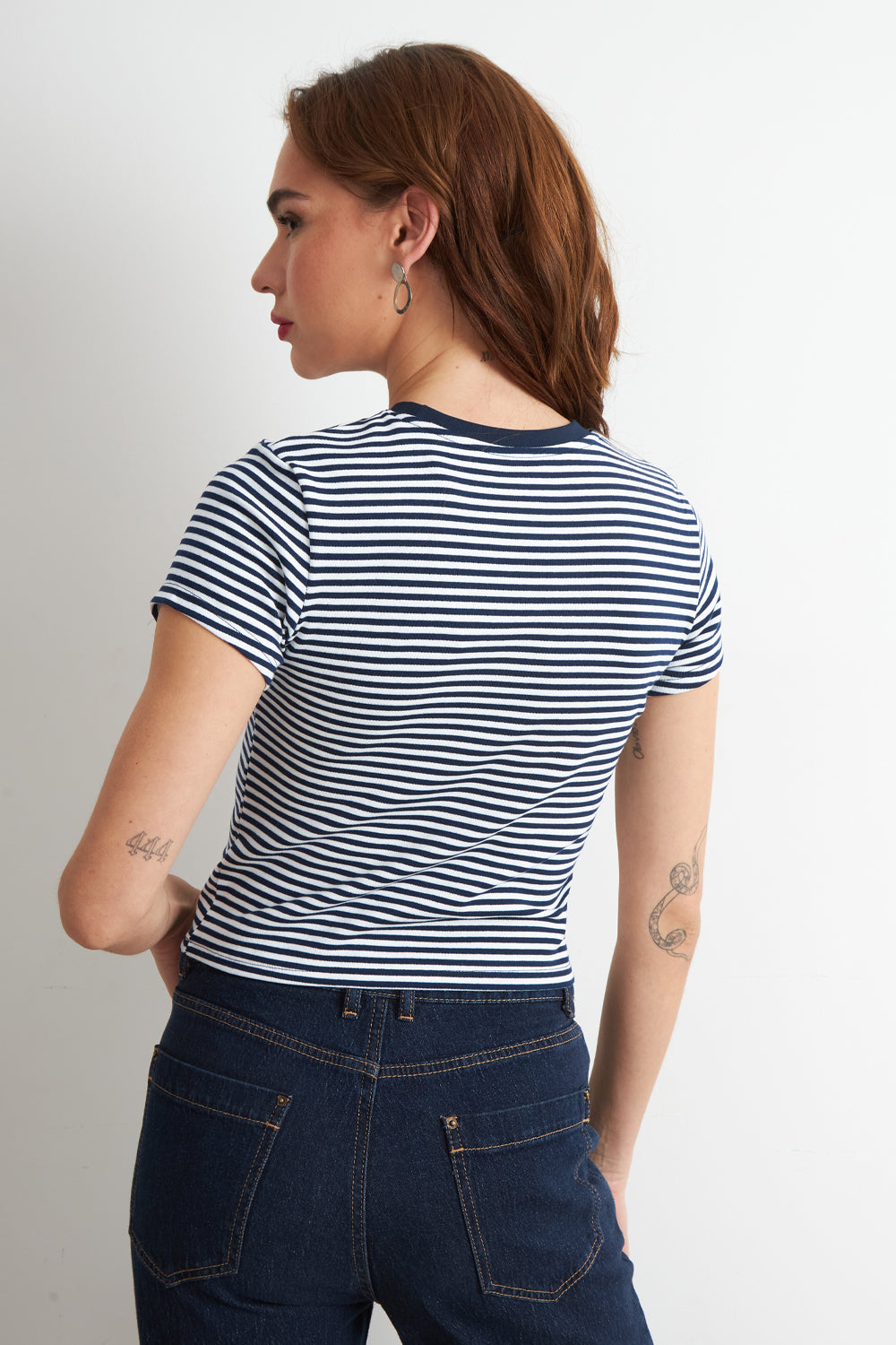 Polera Básica Cuello Redondo Líneas Azul Marino