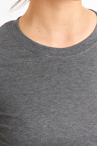 Polera Manga Larga Cuello Redondo Grafito