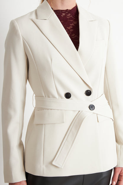 Blazer Cinturón Blanco