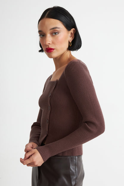 Sweater Escote Asimétrico Café