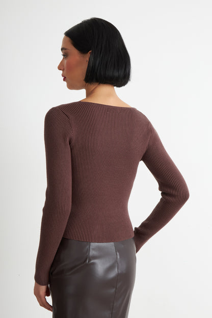 Sweater Escote Asimétrico Café