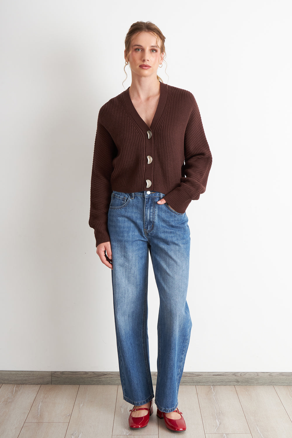 Cárdigan Cuello V con 3 Botones Café