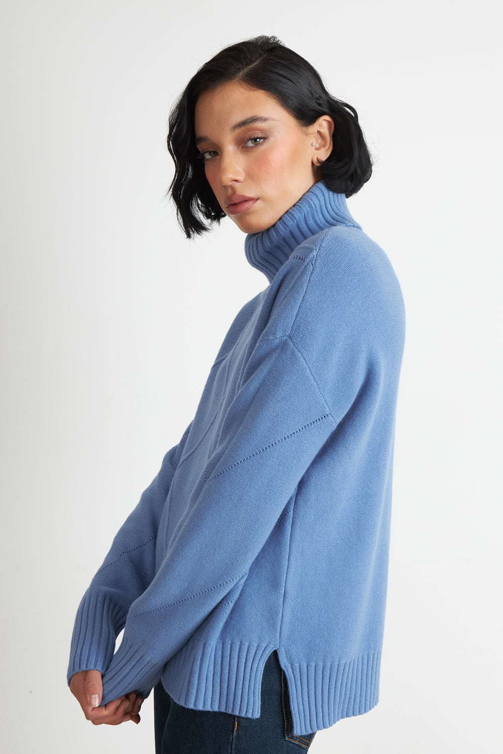 Sweater Cuello Alto Rombos Azul