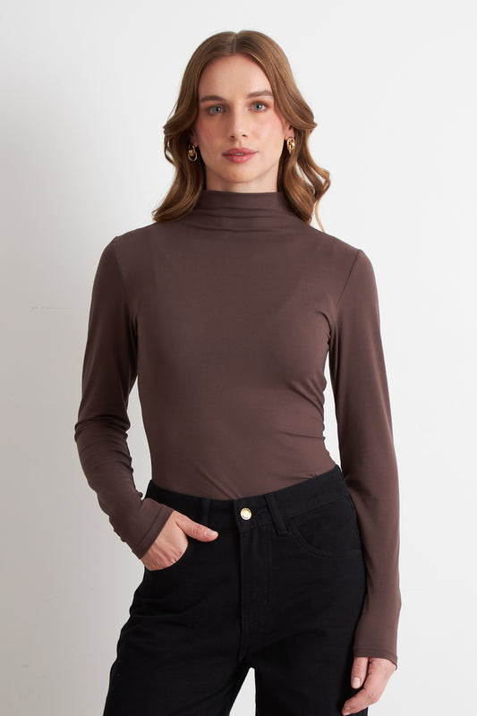 Polera Manga Larga Cuello Alto Café