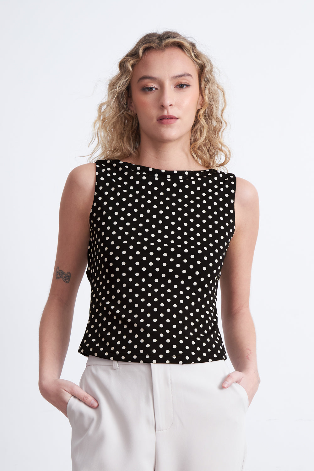Top Cuello Bote Espalda Drapeada Blanco