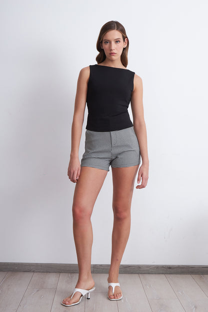 Top Cuello Bote Espalda Drapeada Negro
