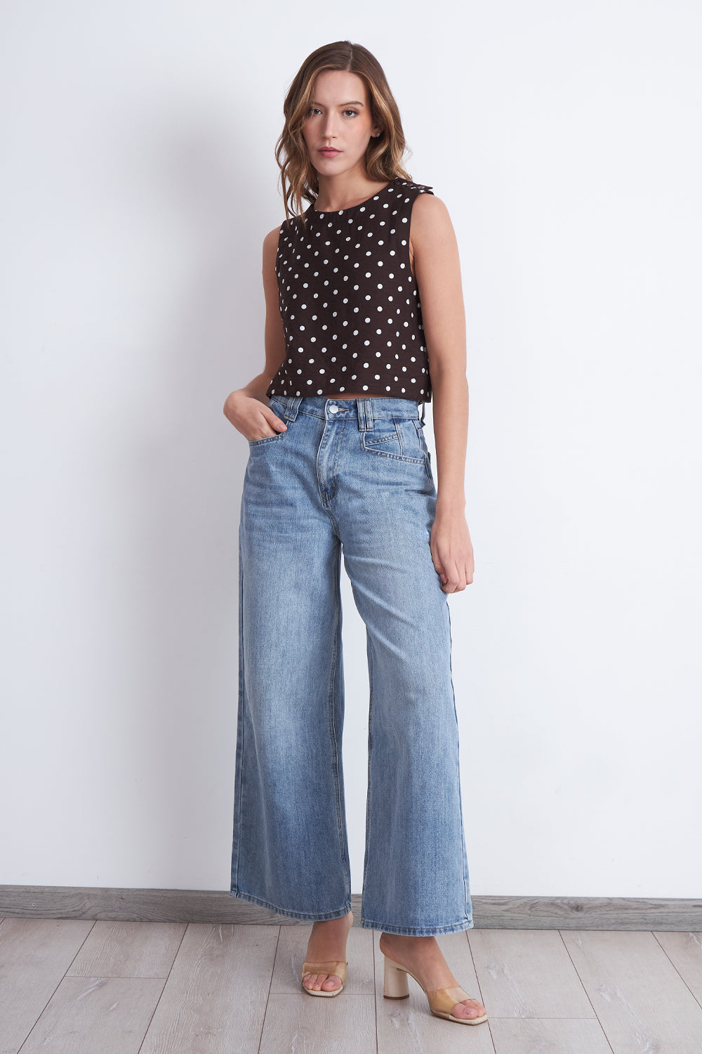 Top / Blusa Lunares con botones Café